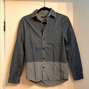 EXPRESS Two-toned Denim Shirt‎ XS